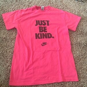 Be kind pink shirt day tshirt